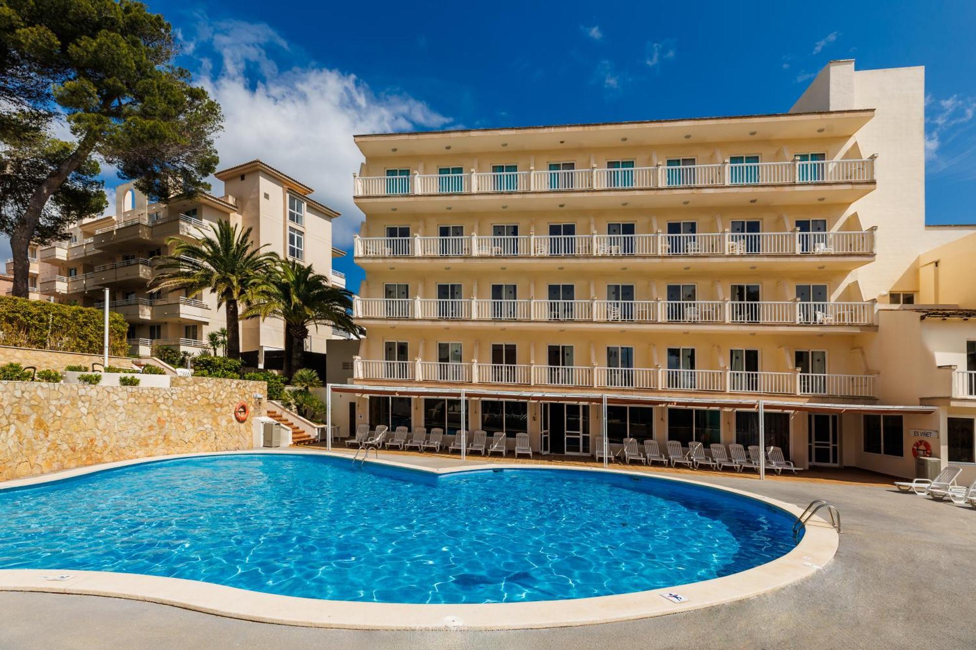 O7 Club Cala Ratajda Szálloda 3*